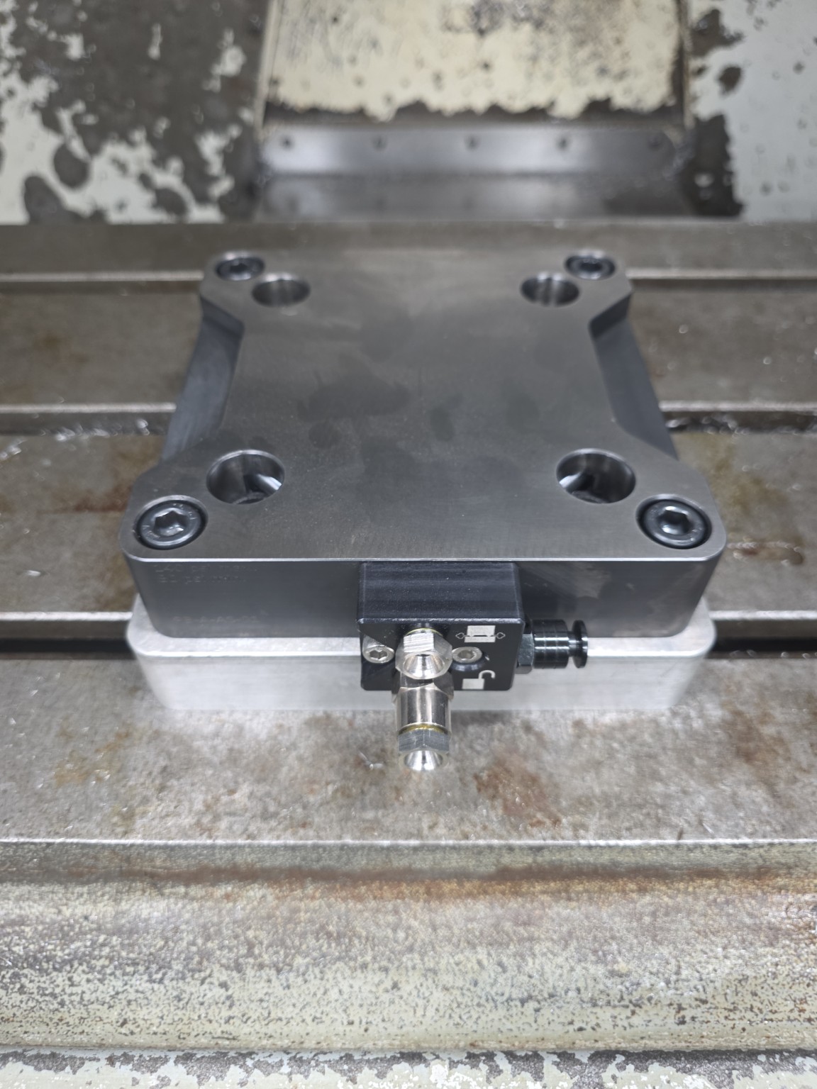 SMT pneumatic zero-point workholding base